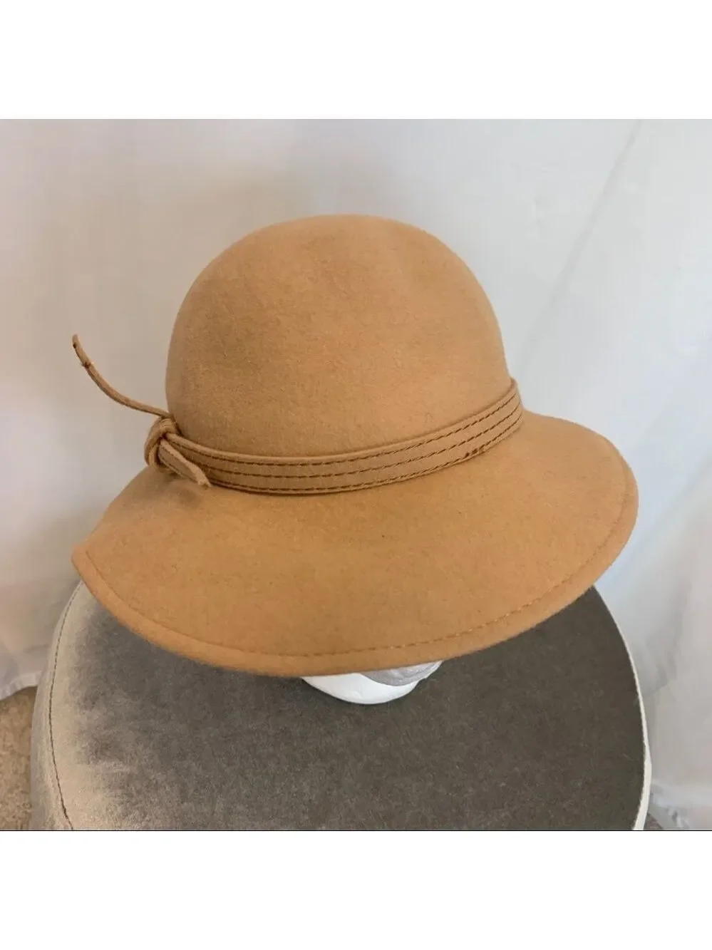 Camel brown felt hat